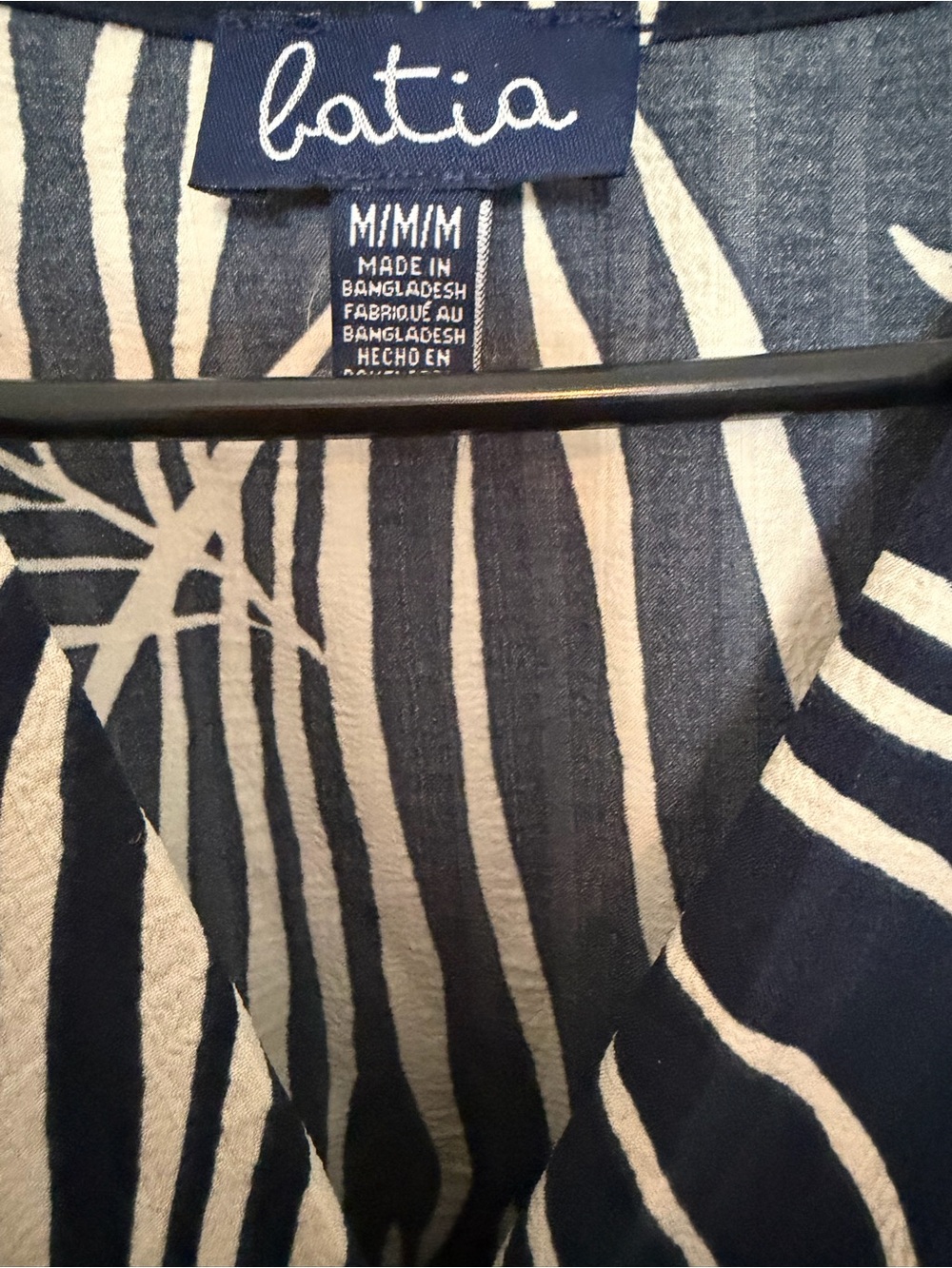 Navy Blue and White Leaf-Print Maxi Dress with Elastic Waist. Belt not included. - Picture 4 of 4